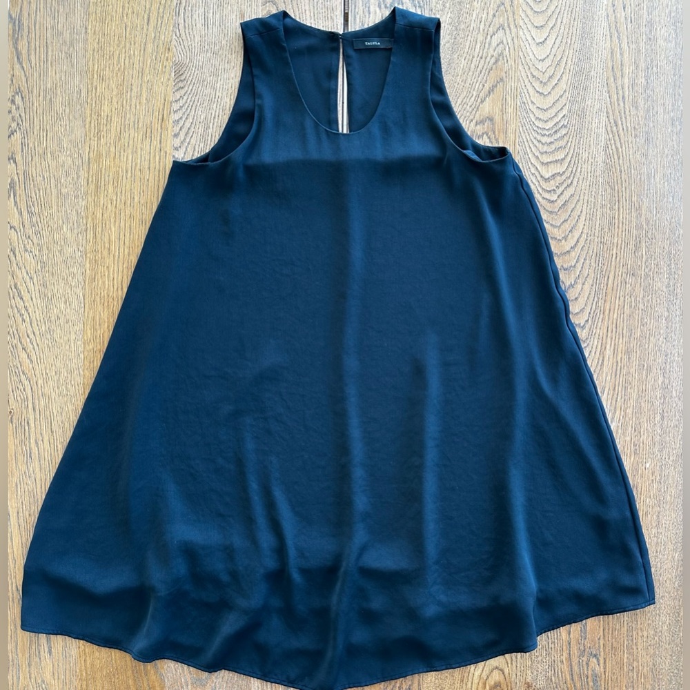 Talula Aritzia Classic Little Black Dress Lined Keyhole Back Party Elegant - Picture 2 of 10